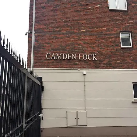 Docklands Self Catering * ダブリン