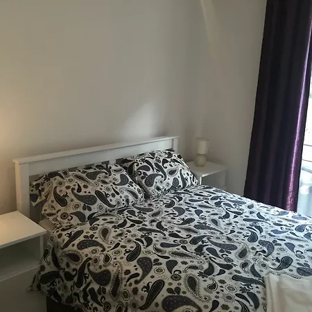 Apartment Docklands Self Catering Dublin